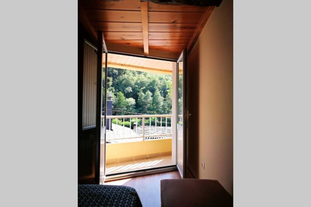Apartamento Con Vistas Al Rio A Solaina ซาโมส ภายนอก รูปภาพ